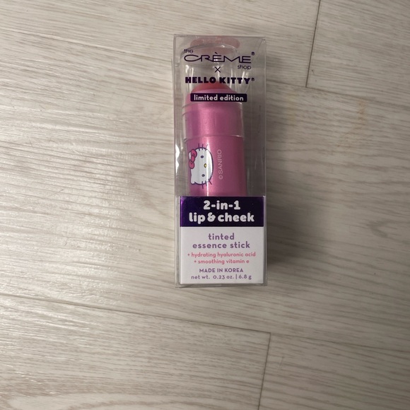 🩷 The Crème Shop x Hello Kitty Make Up Brushes And Lip Care Bundle Brand New 🩷 - Picture 7 of 13